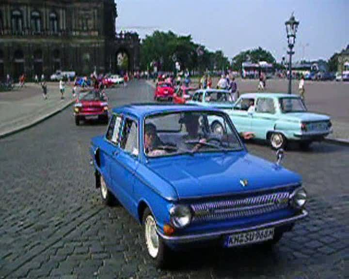 saporoshez_treffen_2005_dresden_vor_semperoper2.flv
