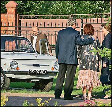 saporoshezputinbush010.jpg